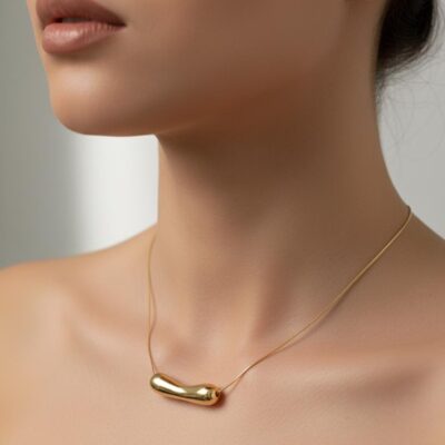Minimal 18K Gold-Plated Bean Pendant Necklace – Sleek & Modern Jewelry for Women